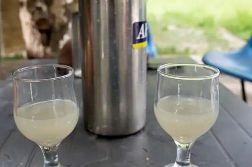 Thức uống lạ giúp người dân vùng quê nghèo sống thọ 100 tuổi