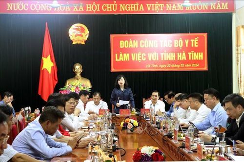 Bộ trưởng Bộ Y tế: Hà Tĩnh cần quan tâm triển khai Luật Khám, chữa bệnh, Luật Đấu thầu, Luật Đấu giá