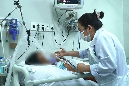 Vụ hai trẻ nghi ngộ độc Botulinum: Thực phẩm bữa tiệc mua tại chợ tự phát