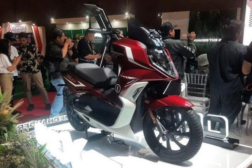 Xuất hiện xe máy điện thách thức cả 'vua tay ga' Honda