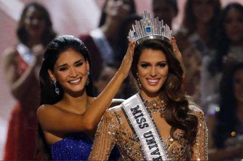 Hoa hậu Hoàn vũ 2016 đứng về phía cựu chủ tịch Miss Universe