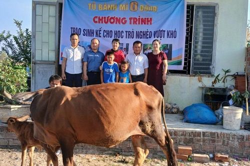 'Tủ bánh mì 0 đồng' trao sinh kế cho học trò nghèo tại thị xã Ayun Pa