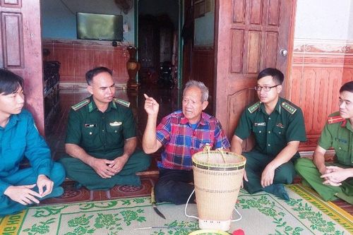 'Điểm tựa' của làng Mook Đen 1