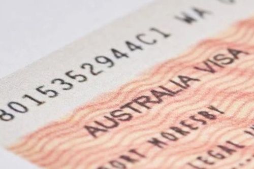 Australia tạm dừng nhận du học sinh ở một số nước