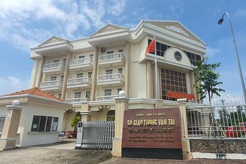 Buộc thôi việc Phó Chánh Thanh tra Sở GTVT tỉnh Cà Mau vì dùng bằng giả