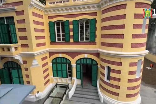 Tôn thêm nét đẹp kiến trúc cổ điển ở Hà Nội