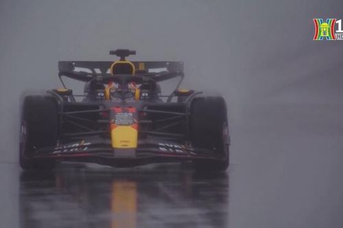 Đội đua Red Bull chạy mẫu xe mới tại Bahrain