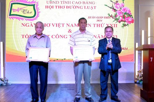 Hội Thơ Đường luật tỉnh kỷ niệm Ngày thơ Việt Nam