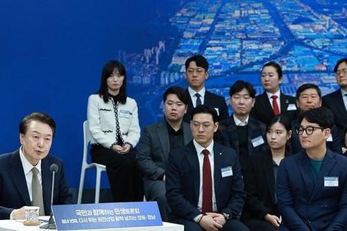 Tổng thống Hàn Quốc cam kết thúc đẩy ngành điện hạt nhân bằng các dự án tỷ USD