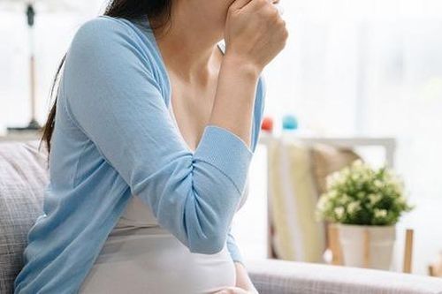 Cách đối phó với chứng ợ chua, ợ nóng khi mang thai