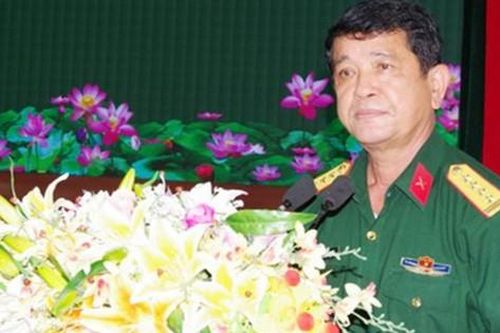 Công bố quyết định giải thể, sáp nhập, thành lập mới, bổ nhiệm, chỉ định nhân sự Quân đội