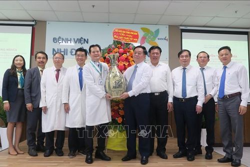 Cần khơi dậy mạnh mẽ y đức trong tình hình mới