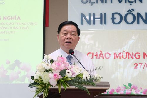 Trưởng Ban Tuyên giáo Trung ương thăm, chúc mừng Bệnh viện Nhi Đồng Thành phố