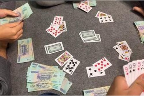Hỏi - Đáp pháp luật: Quân nhân đánh bạc, tổ chức đánh bạc, gá bạc; cho vay nặng lãi bị áp dụng hình thức kỷ luật nào?