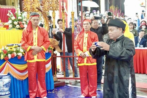 Đặc sắc lễ hội 'thề không tham nhũng'