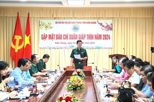 Bộ đội Biên phòng tỉnh Kiên Giang tổ chức trao giải hai cuộc thi về Biên phòng