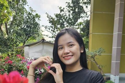 Cô gái Tây Đô tình nguyện lên đường nhập ngũ