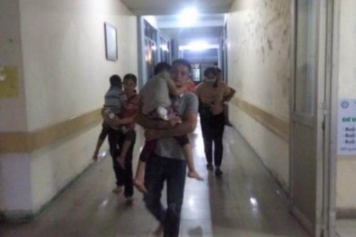 4 học sinh ở Hòa Bình phải nhập viện cấp cứu sau khi uống loại nước lạ