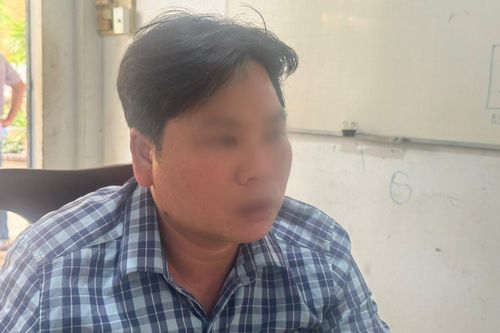 Dùng vũ khí cướp thuốc lá lậu