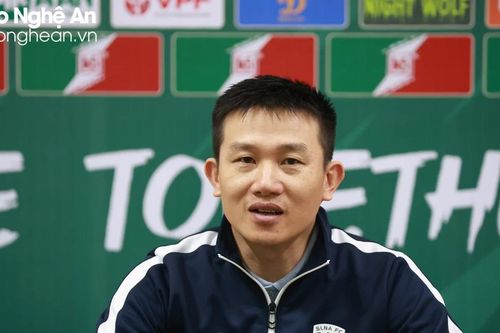 Huấn luyện viên Phan Như Thuật nói gì sau trận thua CLB Công an Hà Nội?