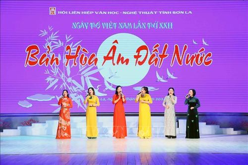 Thơ trong đời sống người Việt