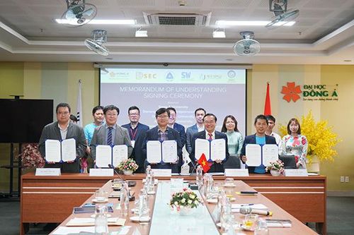 Đại học Đông Á hợp tác với Hàn Quốc phát triển nhân lực bán dẫn, robot và công nghệ thông tin