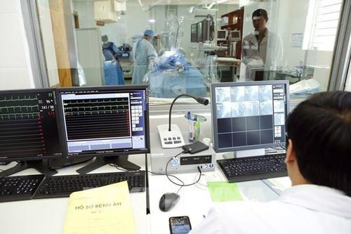 Vụ trả nhầm kết quả Xquang: Thực hiện thủ thuật nội soi chứ không phải mổ