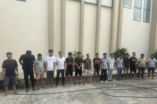 12 'con bạc' tụ tập lắc tài xỉu bị điều tra