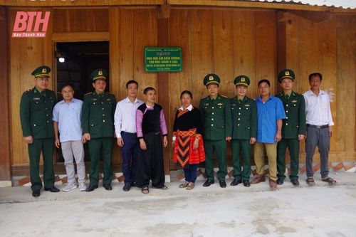 Đồn Biên phòng Tam Chung bàn giao 'Mái ấm biên cương'