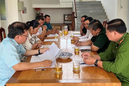 Chủ tịch UBND huyện An Phú kiểm tra công tác giao quân