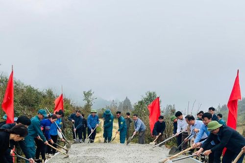Bắc Hà phát động Phong trào thi đua 'Chung sức xây dựng nông thôn mới' năm 2024