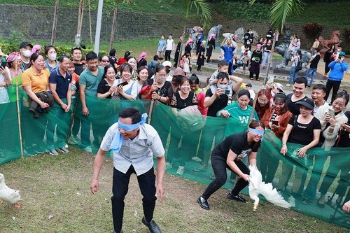Hấp dẫn các trò chơi dân gian tại Lễ hội đền Thượng