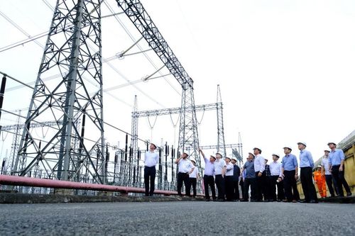 Nâng cao năng lực truyền tải điện mạch 500kV liên kết Trung - Bắc mùa khô