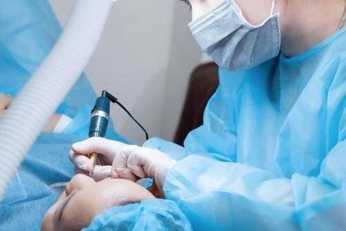 Giám đốc Thẩm mỹ Quốc tế AVA bị tạm hoãn xuất cảnh do chưa hoàn thành nghĩa vụ nộp thuế