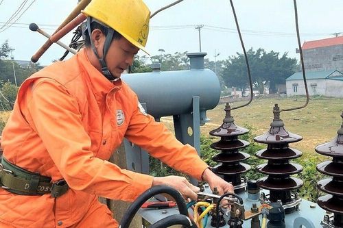 Dồn lực thi công công trình nhập khẩu điện từ Lào tại Quảng Nam