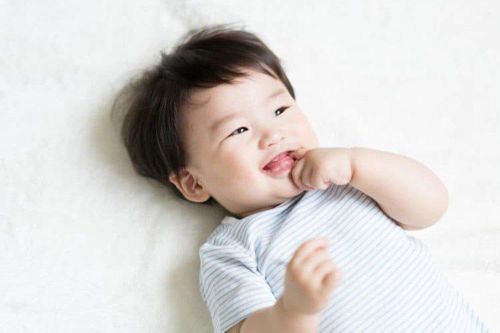 Thói quen tưởng như vô hại nhưng ảnh hưởng xấu tới răng miệng của trẻ
