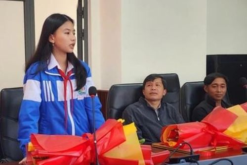 Đà Lạt: Khen thưởng 3 cá nhân nhặt được tài sản trả lại du khách