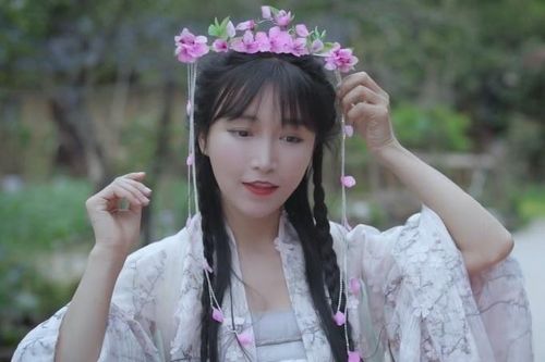 Lý Tử Thất gây chú ý