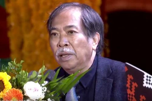 Thi ca là bản tuyên ngôn của cái đẹp và tự do