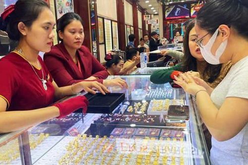 Mua vàng dịp lễ Thần tài, vận may gõ cửa nhà ai?