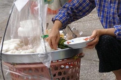 Nỗi lo thực phẩm 'bẩn' mùa lễ hội