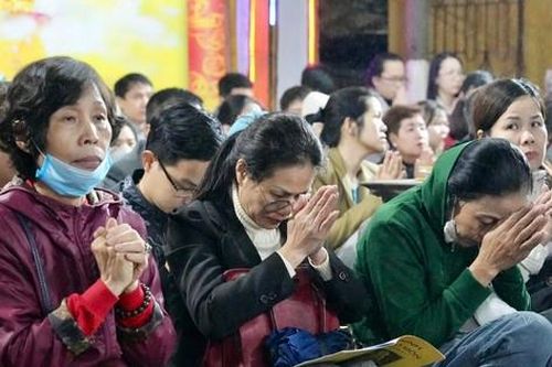 Lễ cầu an đầu năm tại chùa Phúc Khánh không còn cảnh chen lấn