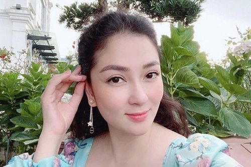 'Hoa hậu bí ẩn nhất Việt Nam'- Nguyễn Thị Huyền, nhan sắc trẻ đẹp đáng ngưỡng mộ tuổi U40