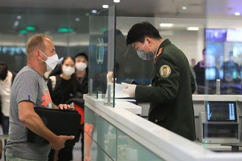 Nghiên cứu áp dụng thủ tục xuất cảnh, nhập cảnh trực tuyến bằng FaceID