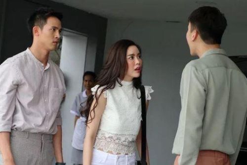 Vì muốn chứng tỏ quyền của con trưởng, anh trai chồng ép chúng tôi hiến đất làm nhà từ đường