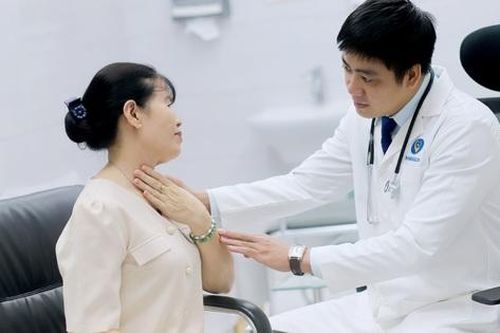 Làm sao để phòng bệnh hô hấp, tiêu hóa, đột quỵ... do nắng nóng?