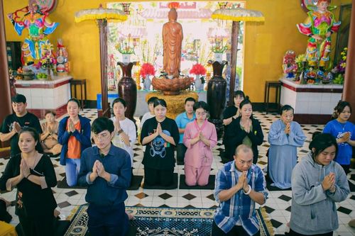 Lễ quy y Tam bảo tại chùa Hoằng Linh (H.Củ Chi, TP.HCM)