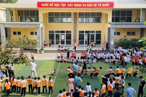 Lợi ích kép từ việc đưa trò chơi dân gian vào trường học