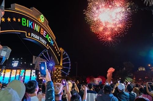 NovaWorld Phan Thiet thu hút gần 180.000 lượt khách chỉ trong 6 ngày Lễ hội Vibe Fest Tết Giáp Thìn 2024