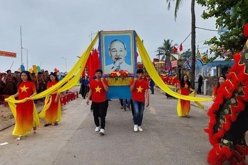 Độc đáo lễ hội cầu ngư tồn tại hơn 400 năm ở làng biển miền Trung